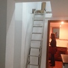 Escalera en almacen