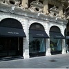 Suministro e instalación de 2 toldos para tienda en madrid