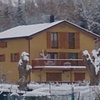 Pintar la fusteria exterior d'una casa