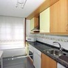 Arreglar un mueble de la cocina,
