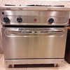 Embalaje y transporte de cocina industrial con horno