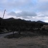 Colocar "viento" poste electricidad