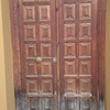 Reparar puerta de madera deteriorada por el agua