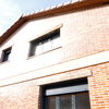 Instalar 2 Contraventanas una Puerta de Calle y un Cerramiento del Porche de Entrada