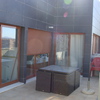 Instalación pérgola de aluminio en terraza-atico