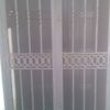 Verja para hueco de puerta de 2 hojas