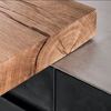 Barra, espejo y mesa de comedor en madera