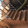 Demoler escalera y alicatar pared