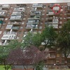 Pintar el enrejado de una terraza de una vivienda en una planta 12