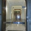 Puerta de cristal para escalera de vecinos