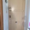 Cambiar una puerta de entrada a vivienda