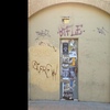 Colocación de Puerta y Cristalera de Entrada en Local