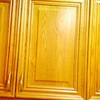 Pintar puertas de cocina de madera maciza