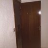 Colocación puerta madera hueca y cajón en mueble