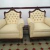 Tapizar dos sillones individuales sencillos