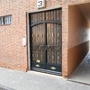 Instalar puerta de hierro en portal de comunidad de vecinos