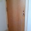 Barnizar y lacar puertas