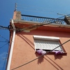 Colocación canalón; pequeña reparación en cornisa; pintar fachada