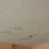 Sanear y pintar techo salón vivienda