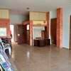 En la foto se ve el tipo de suelo que hay que cubrir, previamente se hará una sala de pladur de 5x3