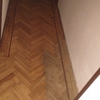 Lijar y barnizar un trozo de parquet