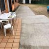 Poner baldosas en un exterior