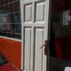 Restaurar e instalar puertas