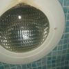 Cambiar foco de piscina de liner