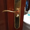 Nuevas manillas puerta baño