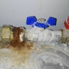 Fuga y oxidacion tuberia agua caliente