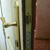 Instalar Puerta de Seguridad