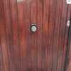 Instalar Puerta de Seguridad