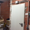 Enyesar pared con algunas instalaciones vistas