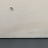 Lijar y pintar imperfecciones en paredes y techo