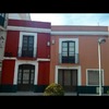 Puerta calle de entrada a vivienda