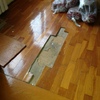 Reparar desperfectos en parquet