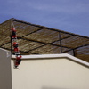 Toldo a instalar en estructura de hierro ya posicionada