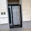 Poner Puerta de Reja