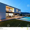 Chalet dos plantas con solarium