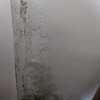 Humedades por condensación de ventana hacia la pared