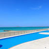 Piscina a píe de playa