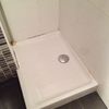 Instalación mampara ducha y estantes para champús