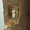 Instalación de tesa tk100 con escudo de seguridad