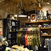Realización del proyecto y ejecución de tiendas de ropa, jeans y sportswear