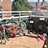 Instalación de red de protección para gatos en terraza