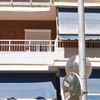 Instalar celosia metal terraza piso