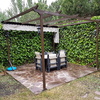 Limpiar toldo de la pérgola de un jardín