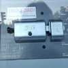 Colocar cerrojo en puerta de seguridad