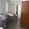 Lijado y barnizado suelo y puertas vivienda calle mandri
