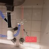 Instalar una toma de agua debajo del fregadero